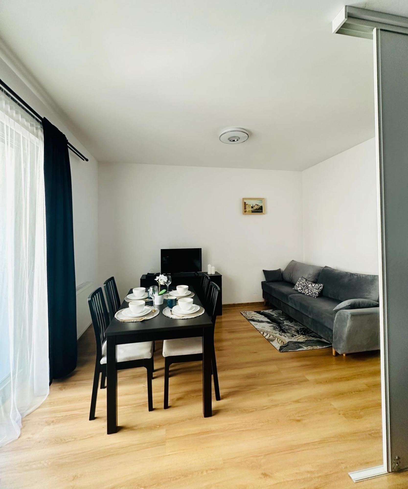 Male Garbary 8 Apartment Познан Екстериор снимка